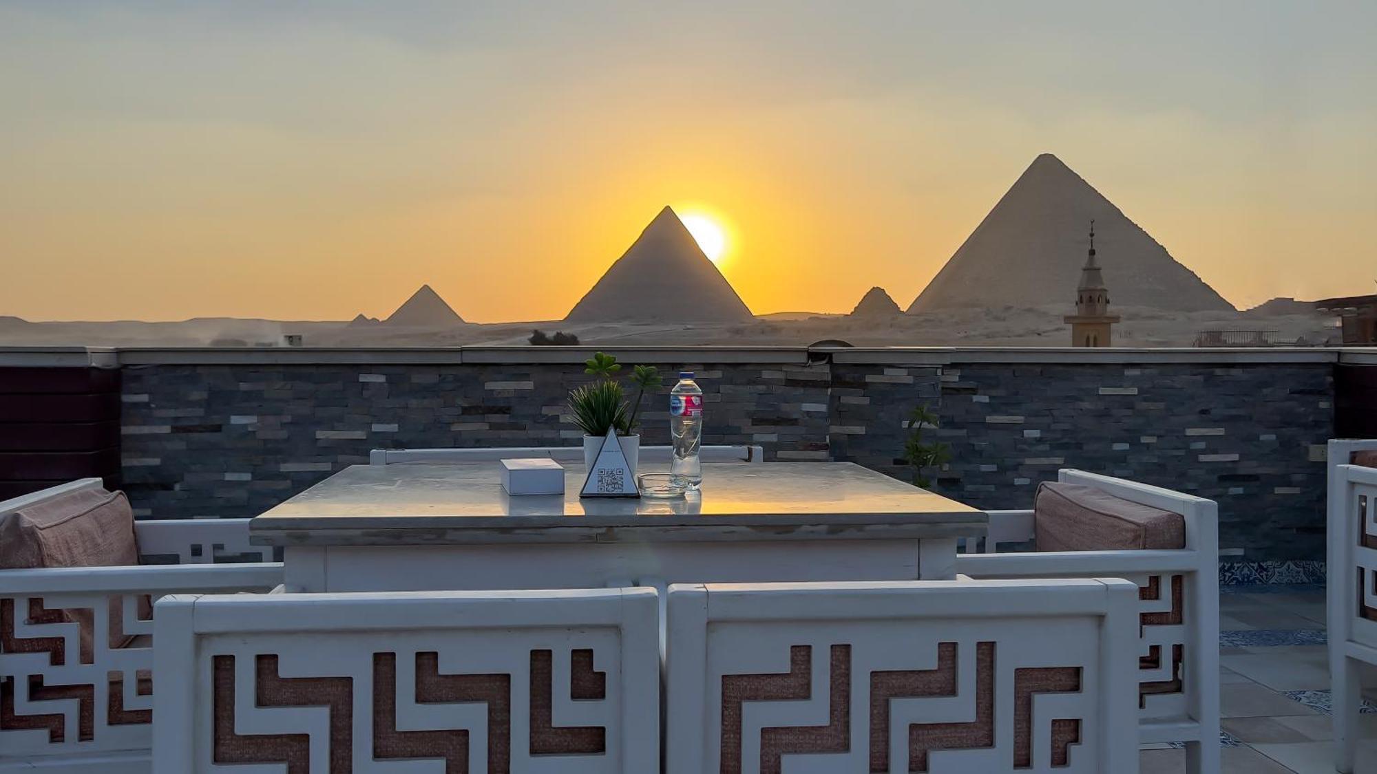 Pyramid Edge Hotel & Exclusive Pyramids View Rooftop Kafret el-Gabal Exterior foto